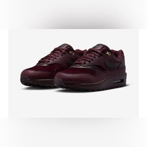 Nike Air Max 1 Burgundy Crush Velvet Women’s Size 7.5